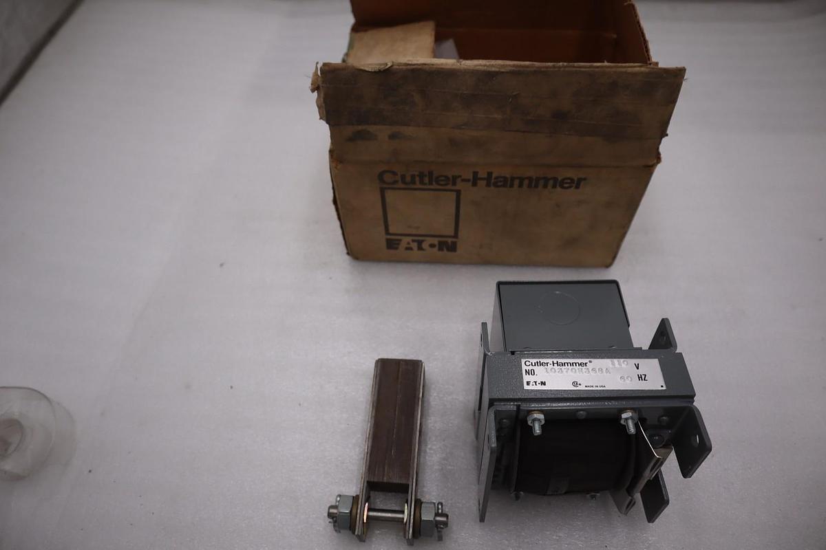 Used NEW OPEN BOX Cutler Hammer 10370H368A Solenoid Coil 110V 60H STK 5535CC