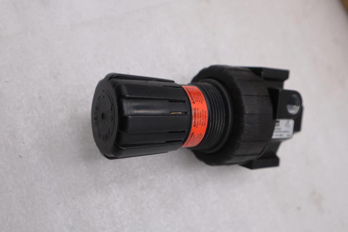 Used PARKER 06R213AC Air Pressure Regulator 0-160 Gauge STOCK GF203A