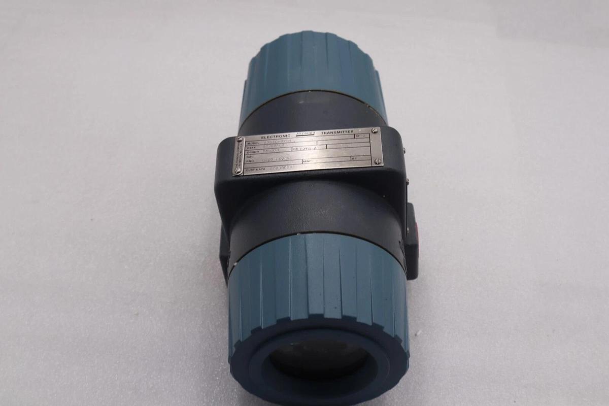 Used NEW Foxboro 870CC-07-N Electronic Transmitter STOCK 2197