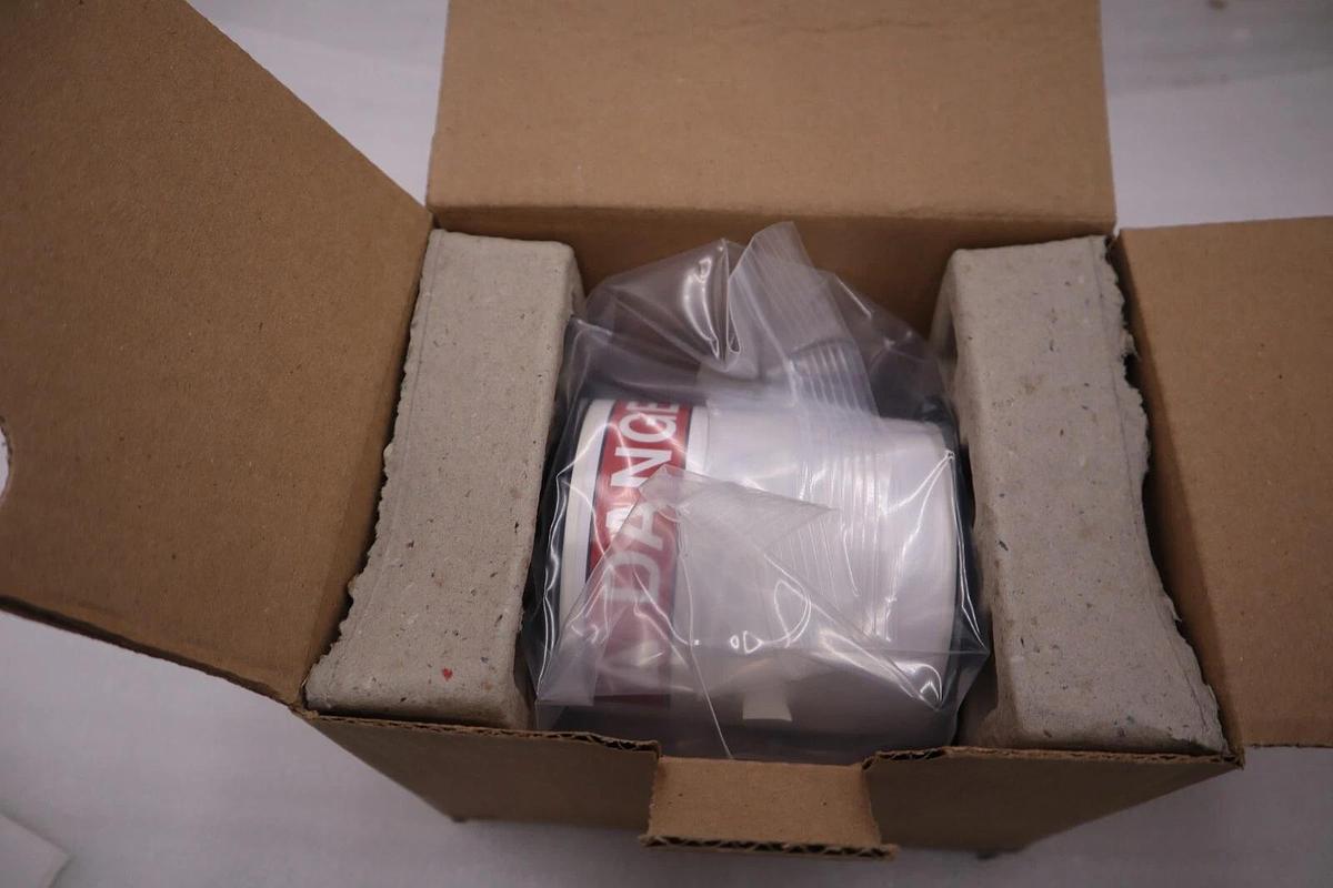 NEW IN BOX BRADY B30-25-595-ANSIDA Label Red/White 4.000 In. 6XHA0 STOCK H105
