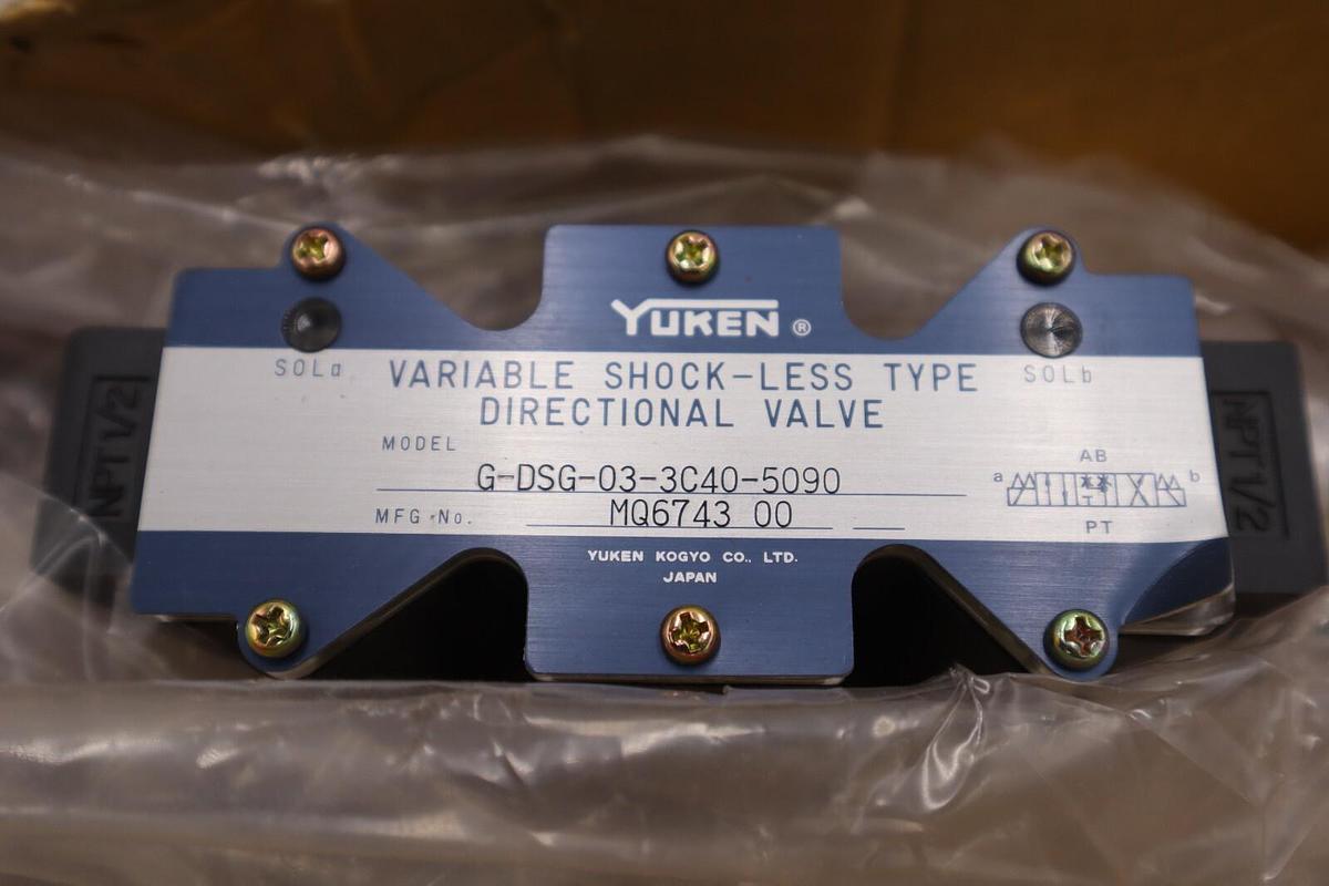 Used NEW Yuken D-DSG-03-3C40-5090 Hydraulic Solenoid Valve STOCK 2556-C