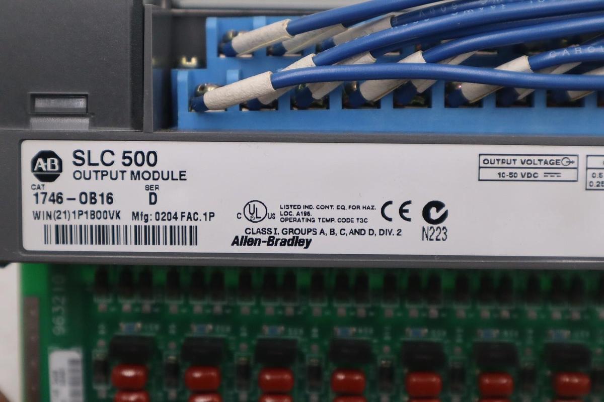 Used ALLEN BRADLEY 1746-OB16 SLC 500 OUTPUT MODULE SERIES D STK 5344A
