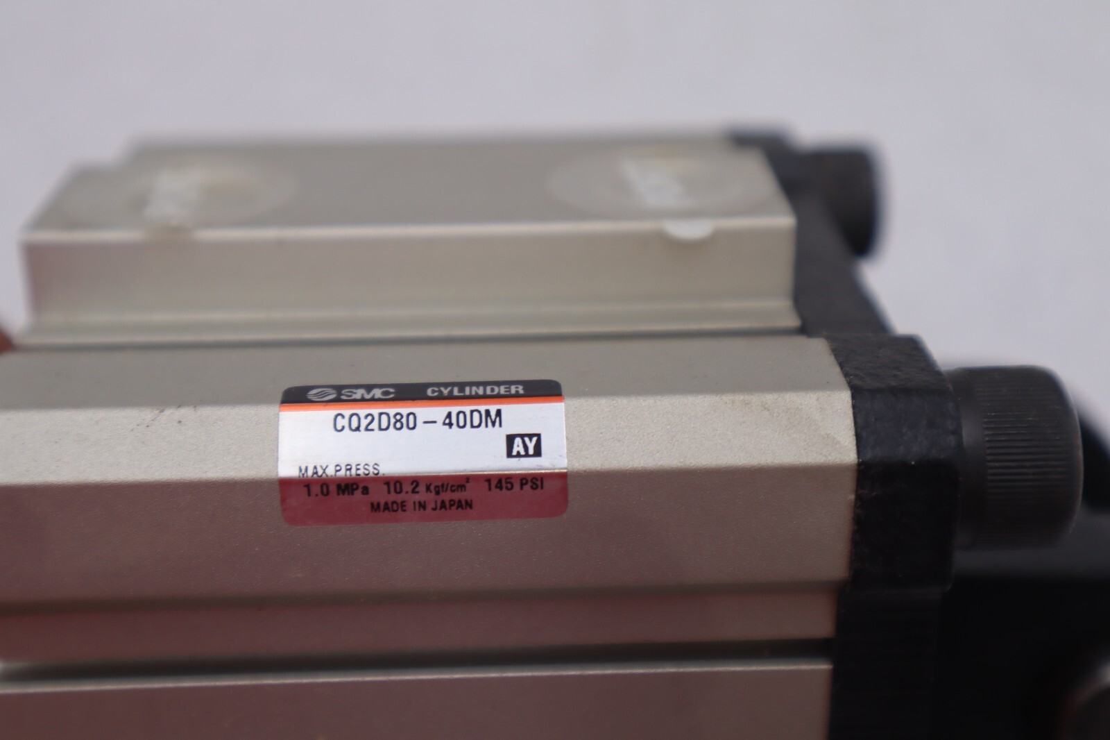 Used SMC CQ2D80-40DM Compact Cylinder NEW OPEN BOX STOCK K-2438