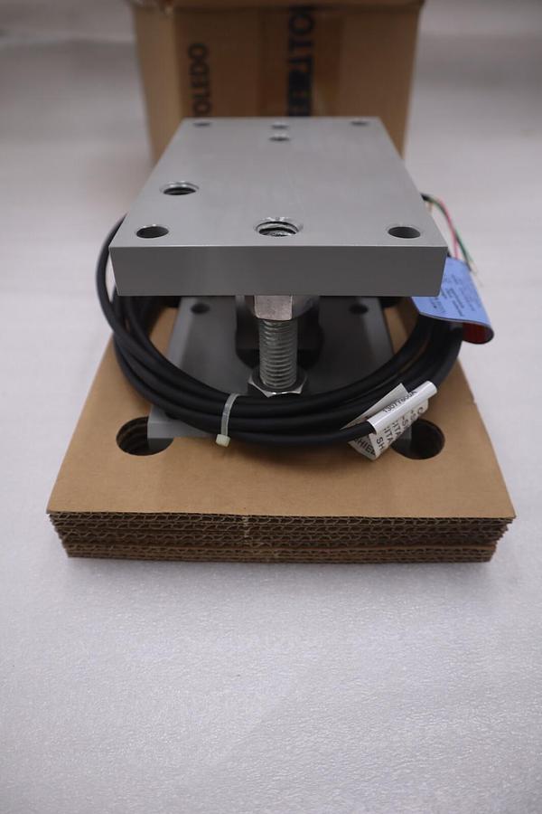Used Mettler Toledo Flexmount WMA FF CS 2.2T w/ 0745A Load Cell NEW STOCK #G453