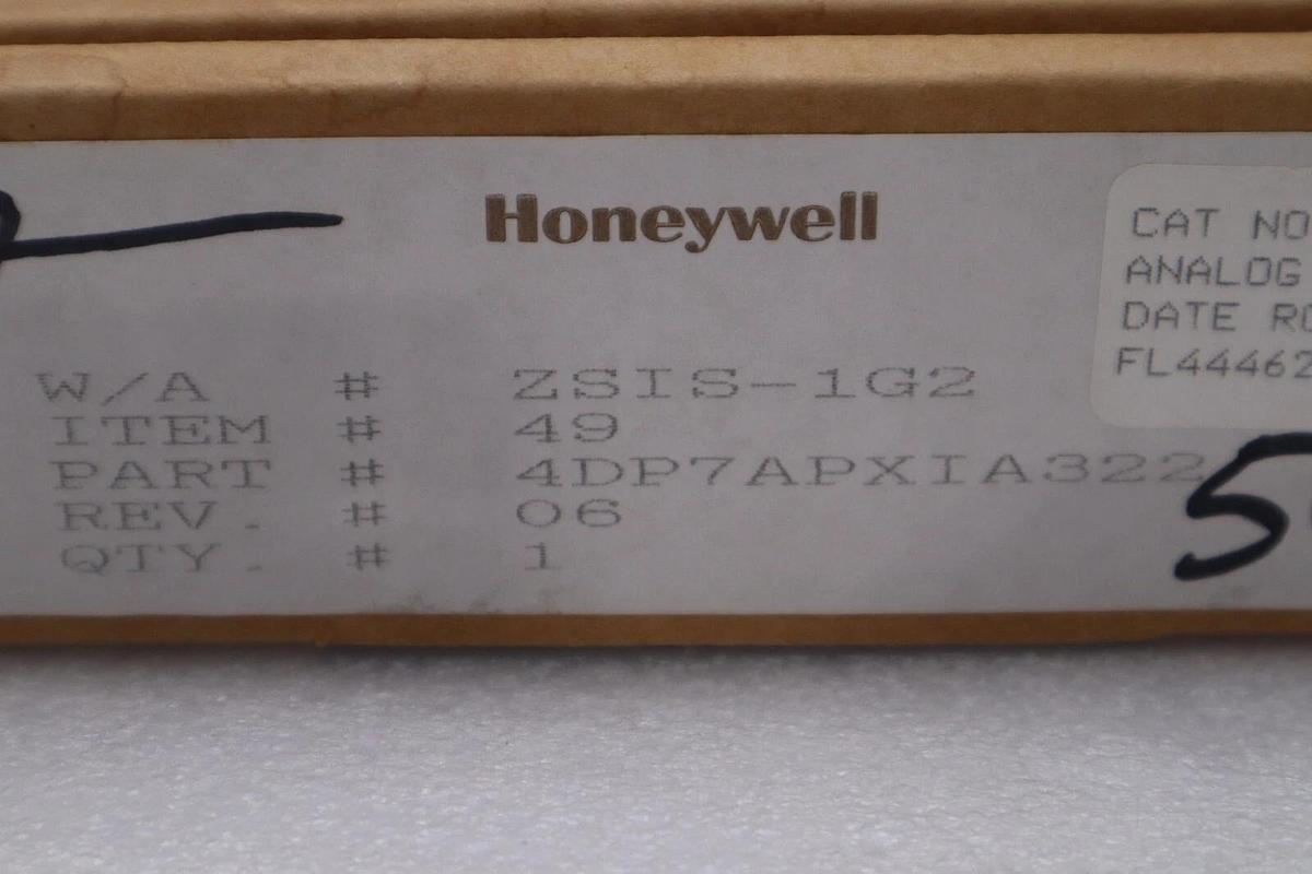 Used NEW Honeywell 4DP7APXIA-322 / 51302951 Analog Input Module STOCK G52