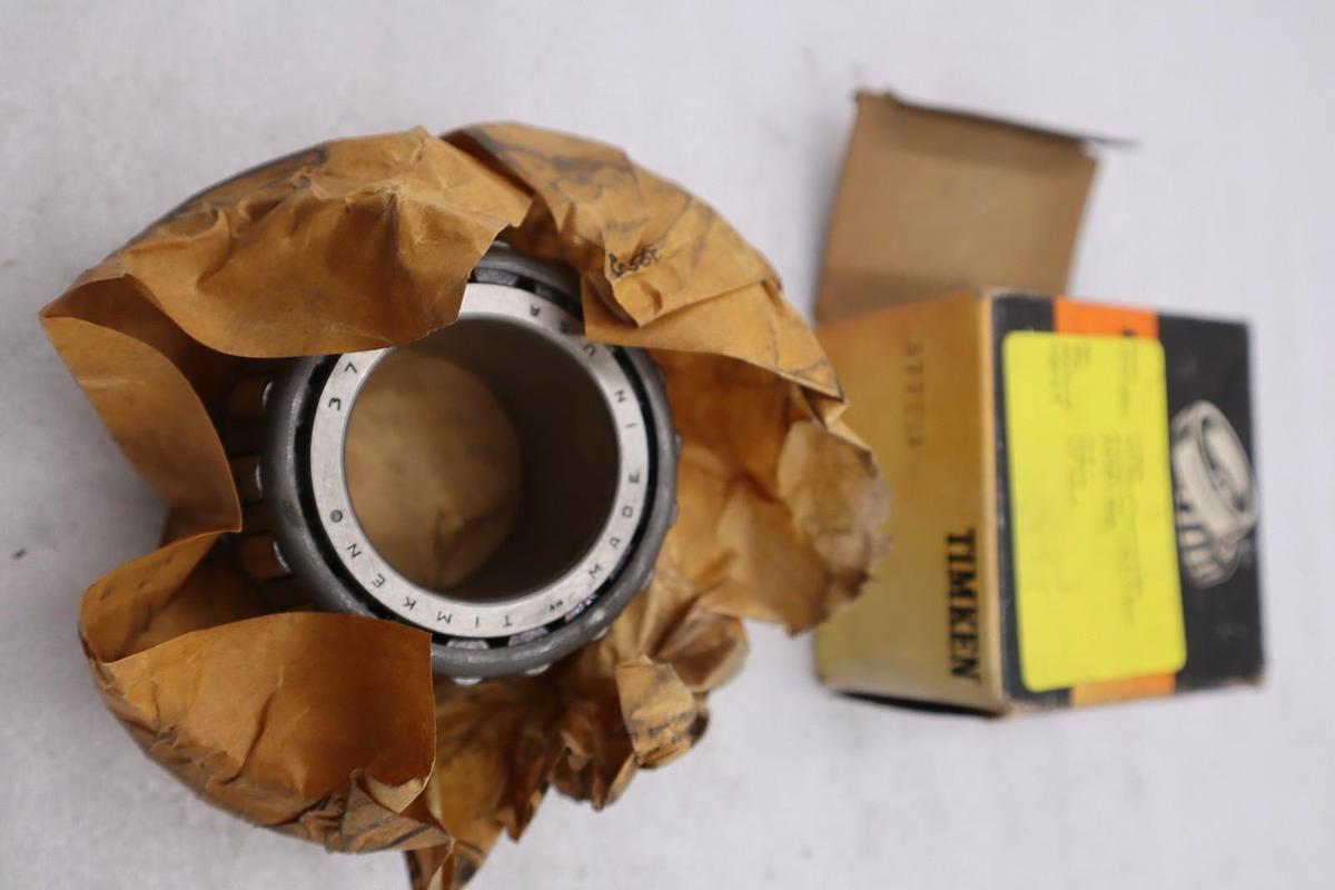 Used NEW OPEN BOX 377TD Timken TAPER ROLLING BEARING STOCK CC242