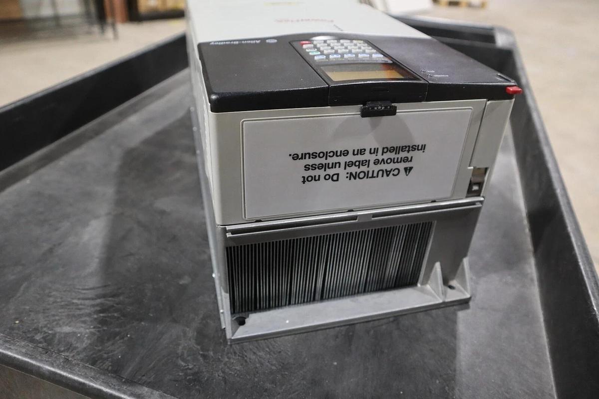 NEW ALLEN BRADLEY 20BD040A0AYNANC0 POWERFLEX 700 DRIVE VFD 30 HP 480 V STK 608-A