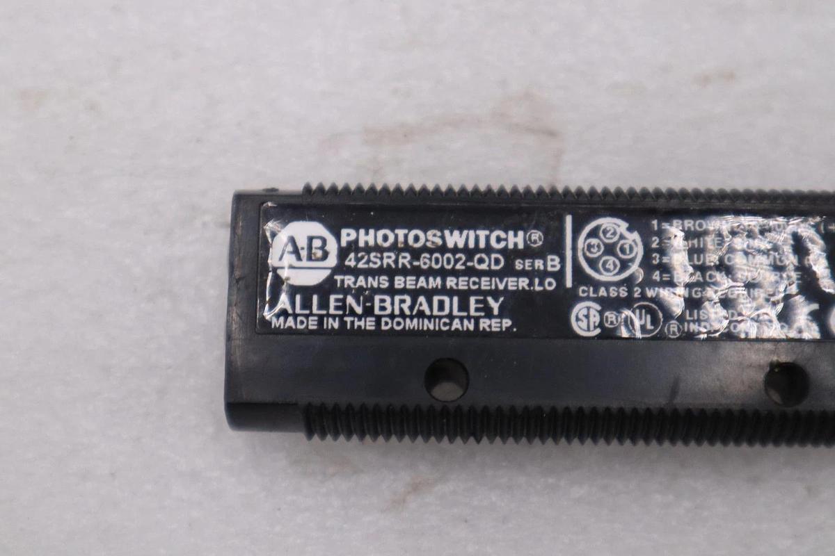 Used NEW OPEN BOX ALLEN BRADLEY 42SRR-6002-QD COMPACT PHOTO SENSOR STOCK H1358A