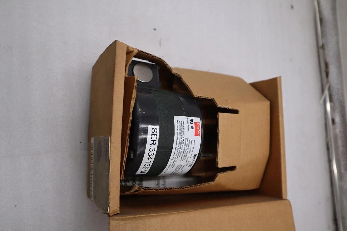 Dayton 3M568D Shaded Pole Motor 1/20 HP 115V NEW OPEN BOX STK GF433