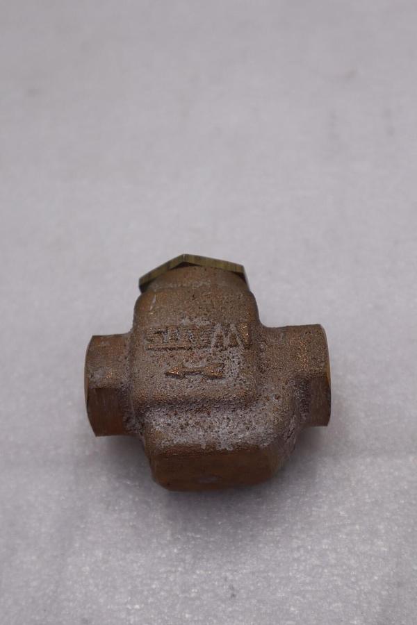 Used WATTS FLUIDAIR 137 POROUS BRONZE STAINER M1 1/4IN STOCK #K-2139
