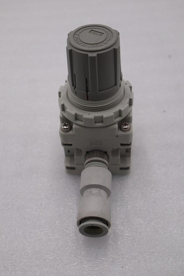 Used NEW OPEN BOX SMC IRV20-C10 Vacuum Regulator STOCK L-531-C