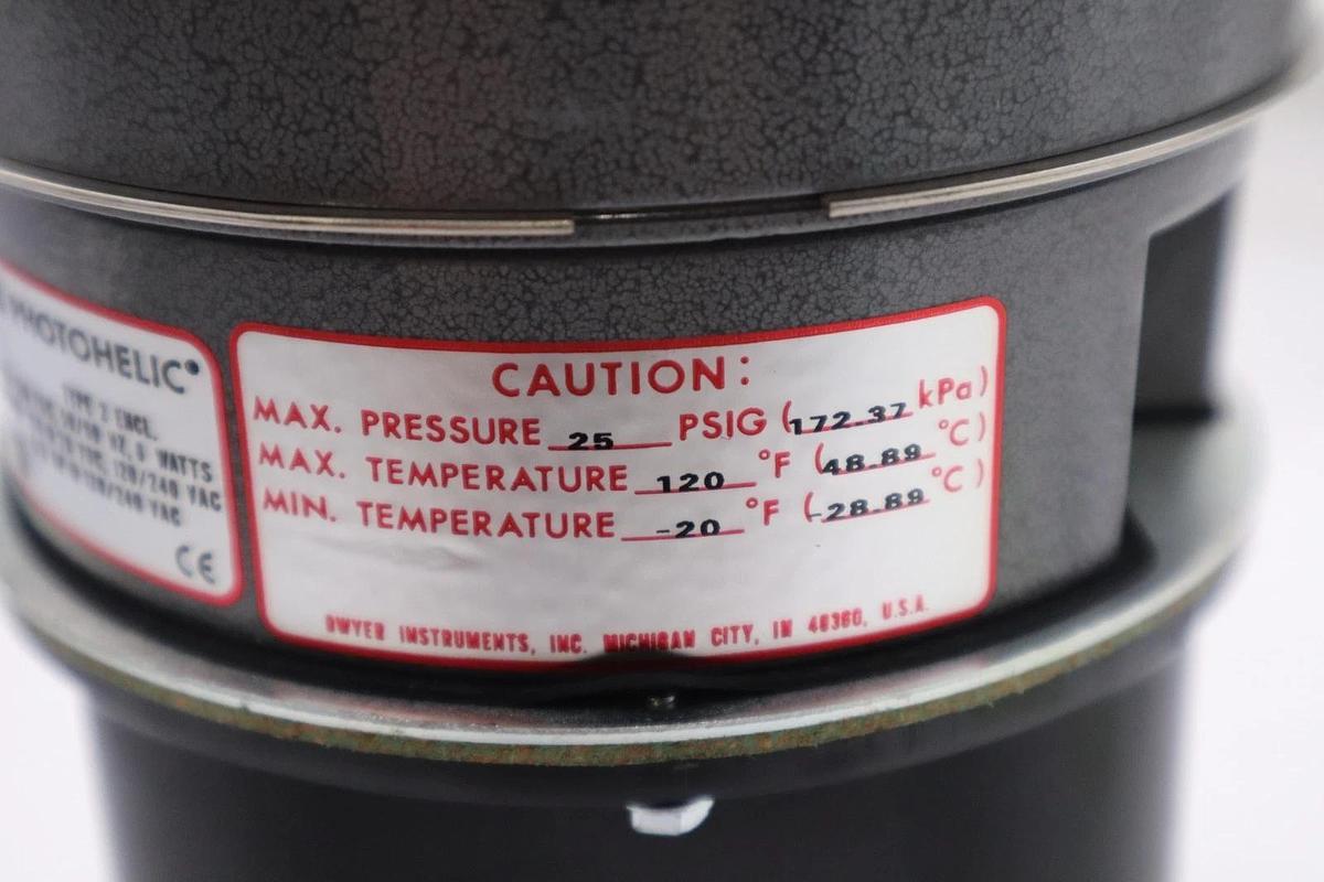 Used DWYER A3015-LT / A3015LT (NEW IN BOX) STOCK H1222