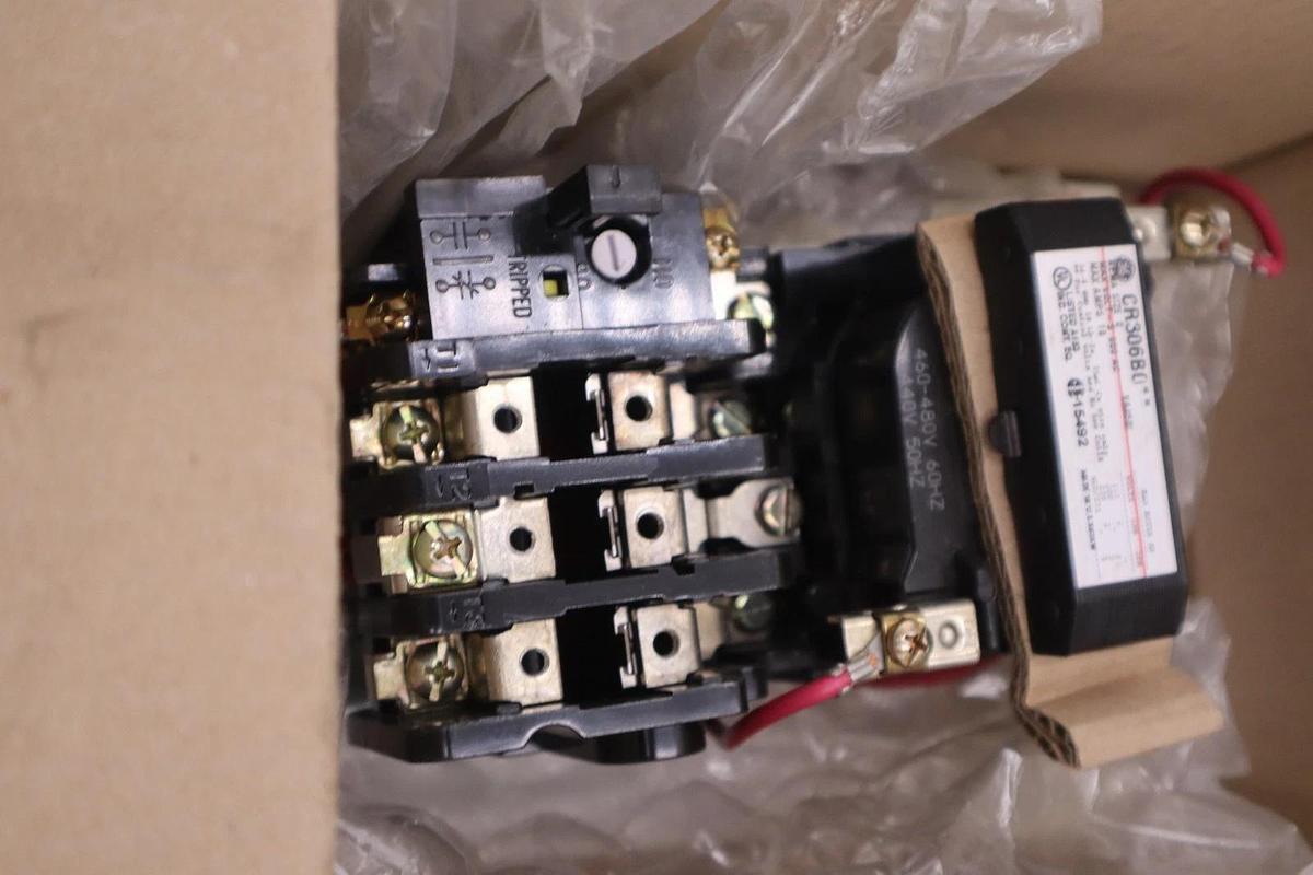 GE CR306B004 Magnetic Motor Starter, Thermal, 480V AC 6VDK8 NEW WITH BOX #3704CC