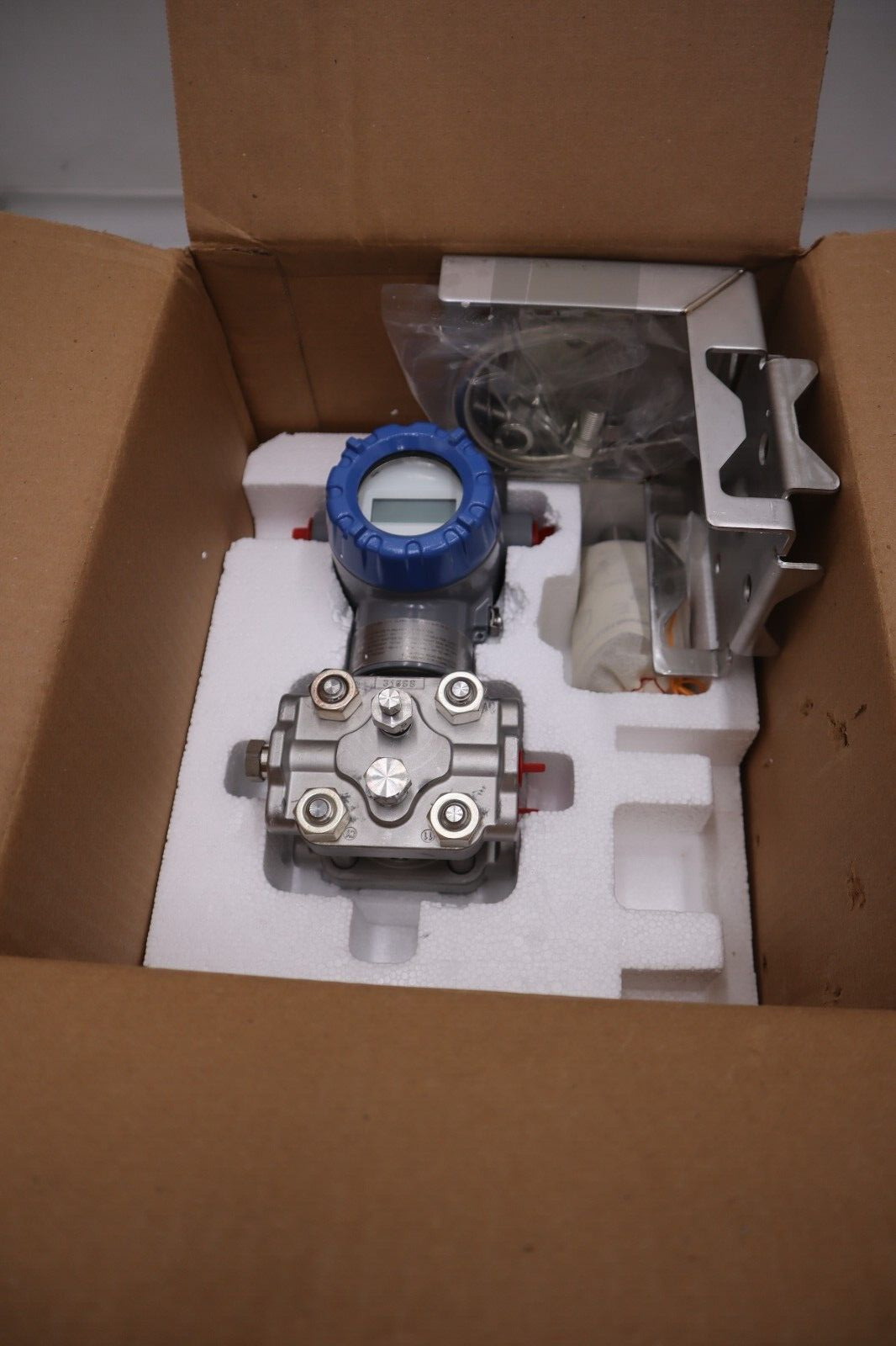 Used HONEYWELL STD820-E1HN6AS-1-A-CDC-11S-A-20A6-00-0000 / STD820 TRANSMITTER #G403