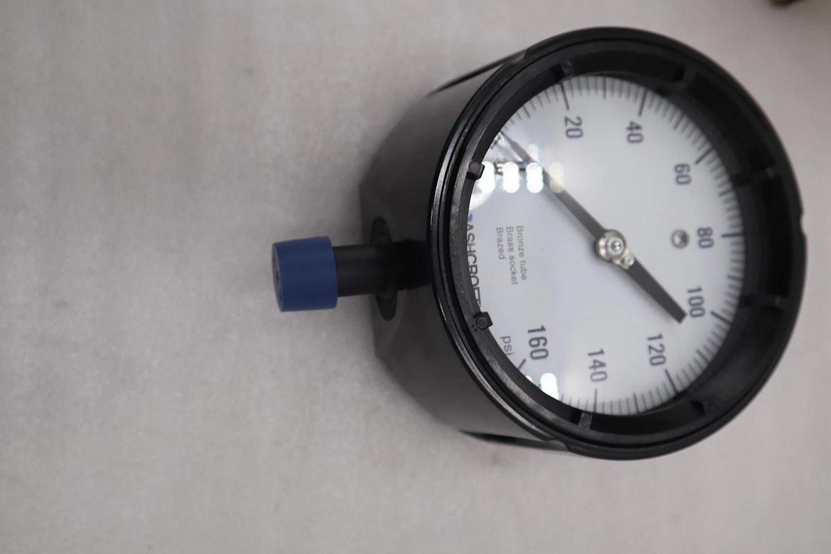 NEW OPEN BOX Ashcroft 45-1279-AS-04L-160# Pressure Gauge 4.5" STOCK GF1370