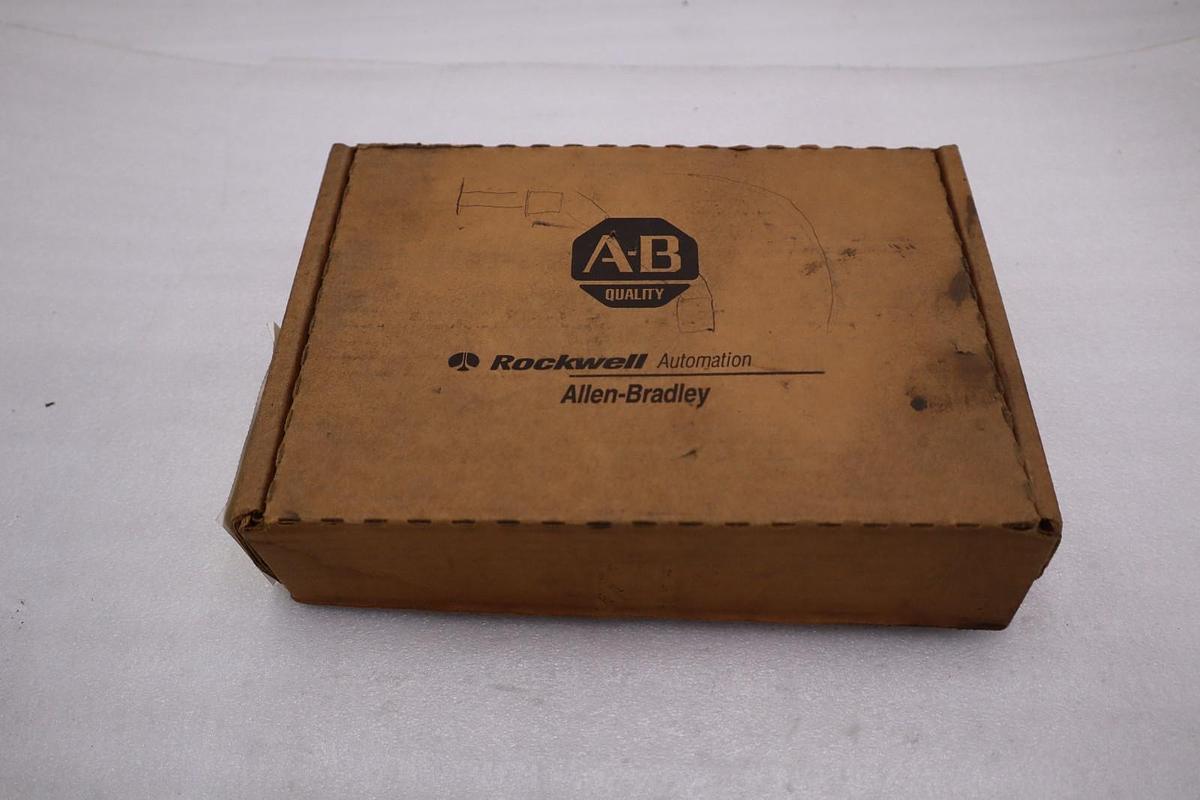 Used Allen-Bradley 1746-OX8 SLC 500 Output Module - NEW OPEN BOX  - STOCK 5194CC