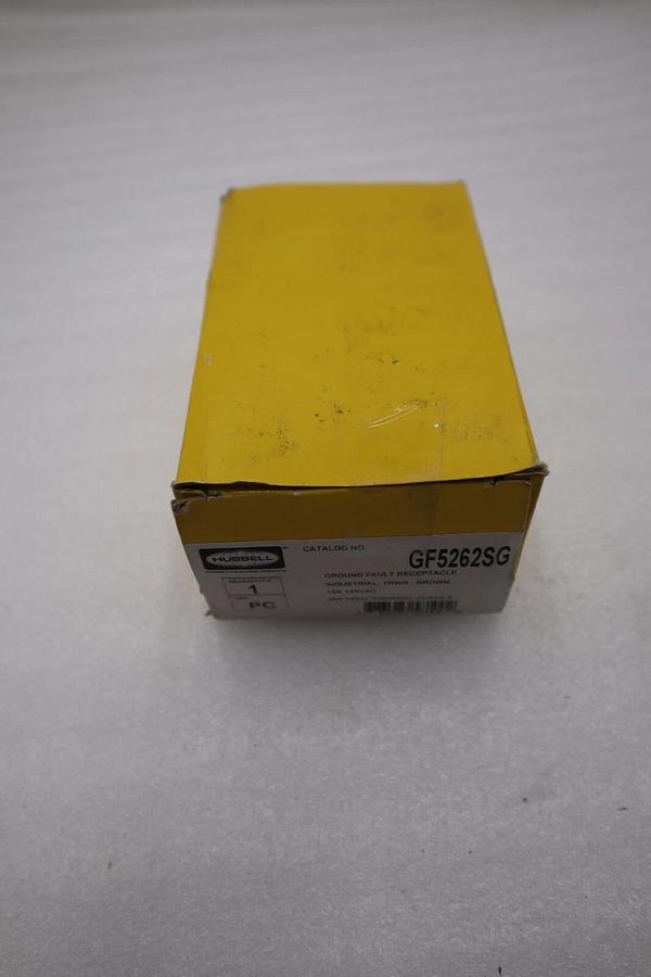 NEW OPEN BOX Hubbell GF5362SG Wiring Device STOCK H419A