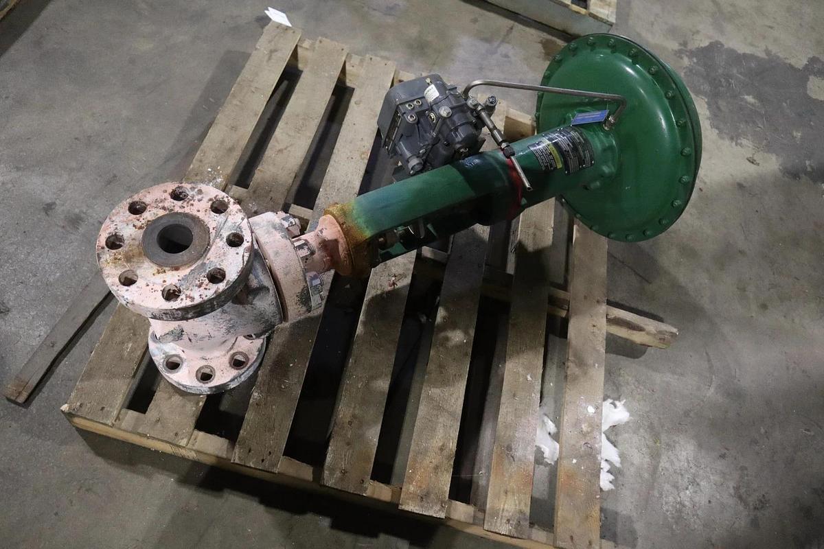 Used Fisher Control Valve Size 60 With 667 Pneumatic Actuator
