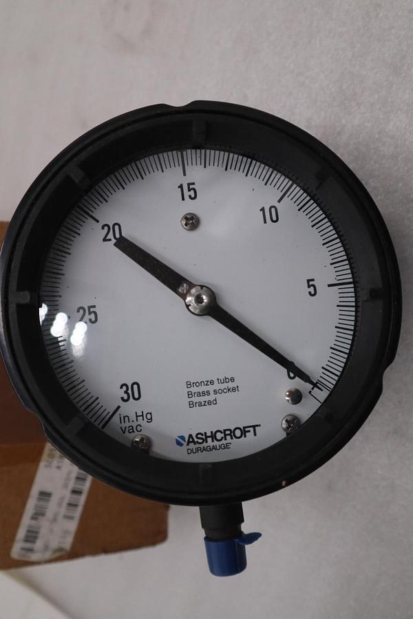ASHCROFT 45-1279-AS-02L-30/0IMV 30PSI 4-1/2" - STOCK GF675A