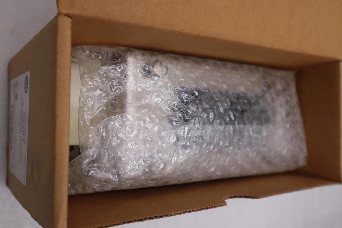 Used NEW ALLEN BRADLEY 800H-2HX4T 800T/H ASSEMBLED STATION TWO FLUSH STOCK H141