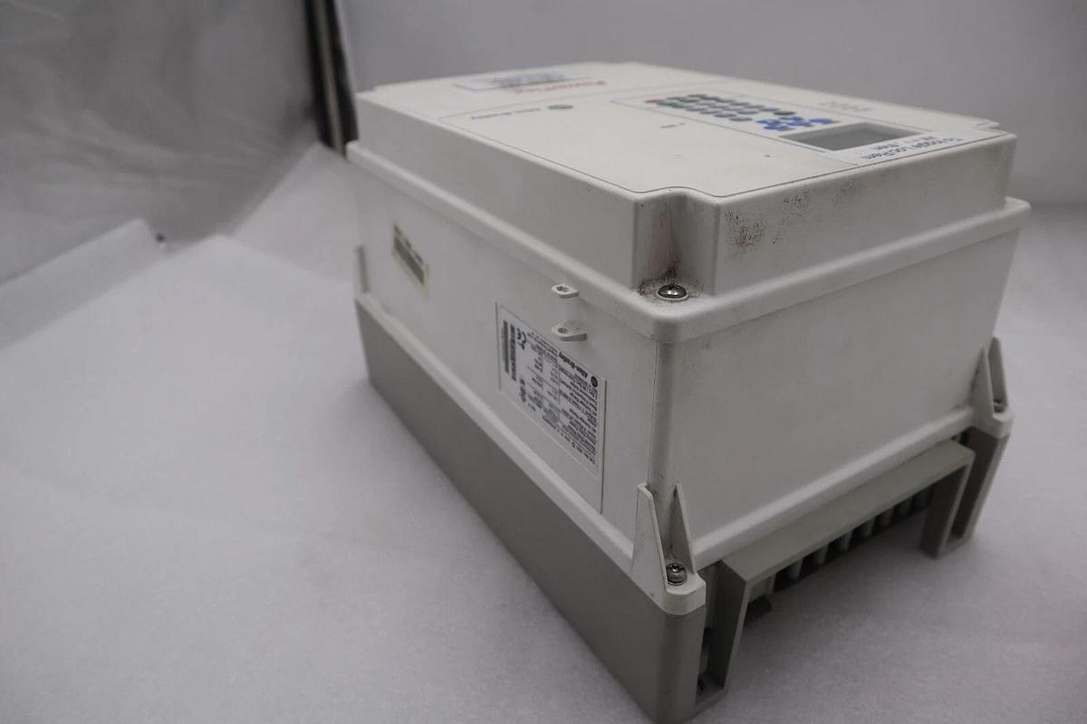 Used Allen Bradley 20AD014C3AYNANC0/ A 14A 460V 10HP AC DRIVE STOCK 4733