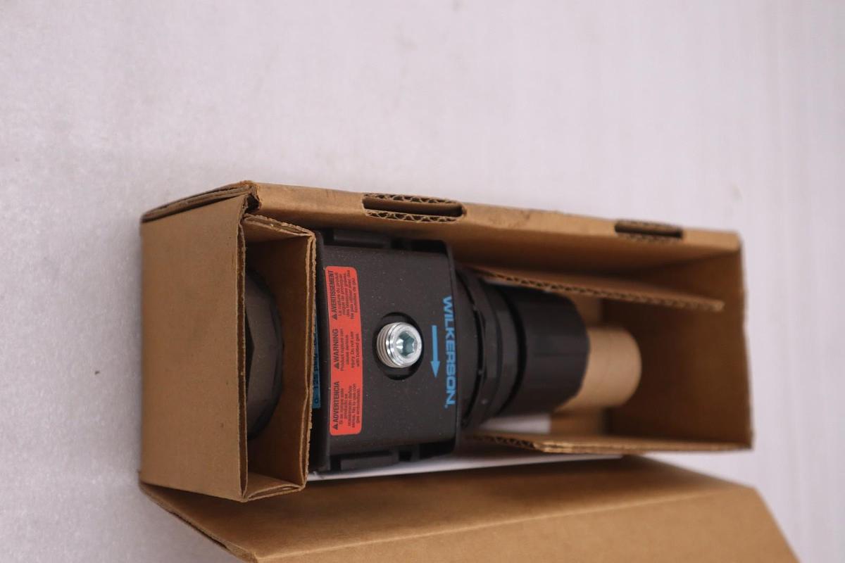 WILKERSON R28-06-F000 REGULATOR R2806F000 - NEW - STOCK GF610A