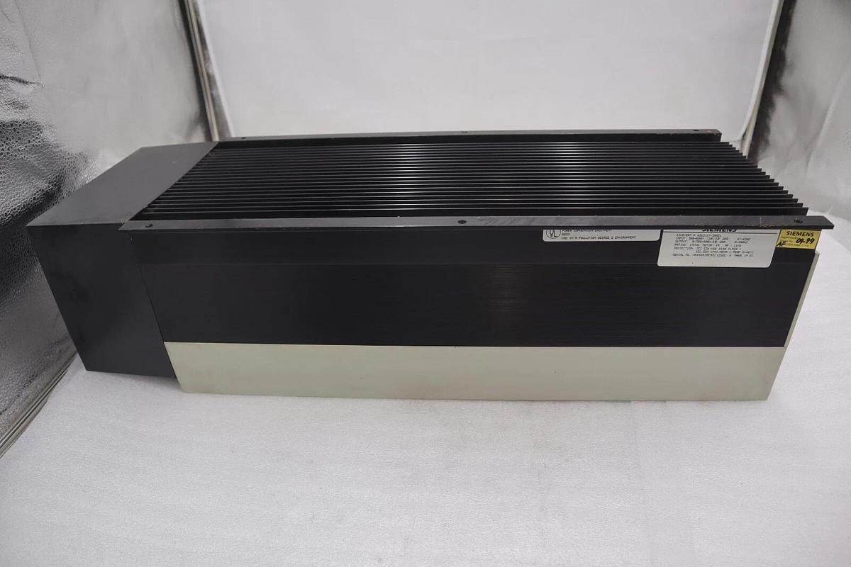 SIEMENS 6SE2117-3AA21 / 6SE21173AA21 (NEW) DRIVE AC 15HP 25AMP 300/500V #999-C