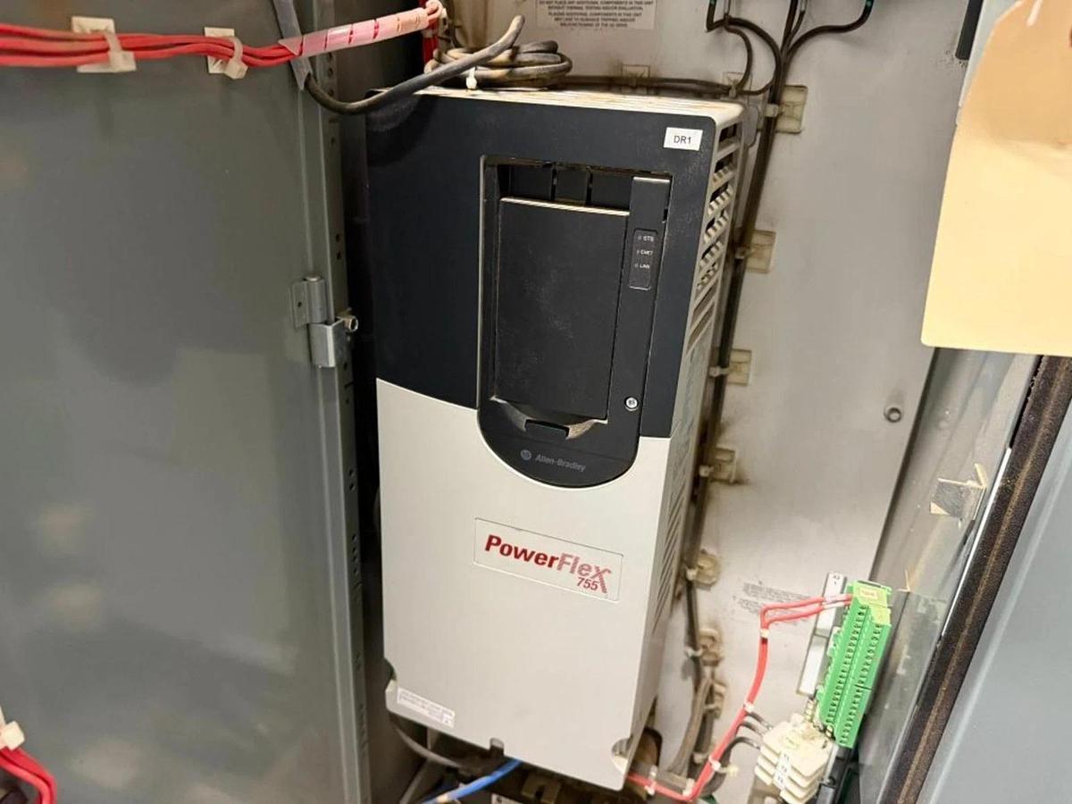 Used 20 HP ALLEN BRADLEY POWERFLEX 755 DRIVE CAT. 20G11NE022AA0NNNNN 600V