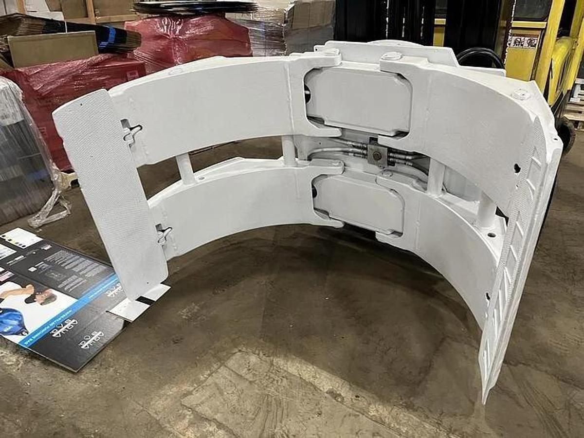 Used 2019 12,000 POUND HYSTER MODEL S120FTPRS ENCLOSED CABIN ROLL CLAMP FORKLIFT