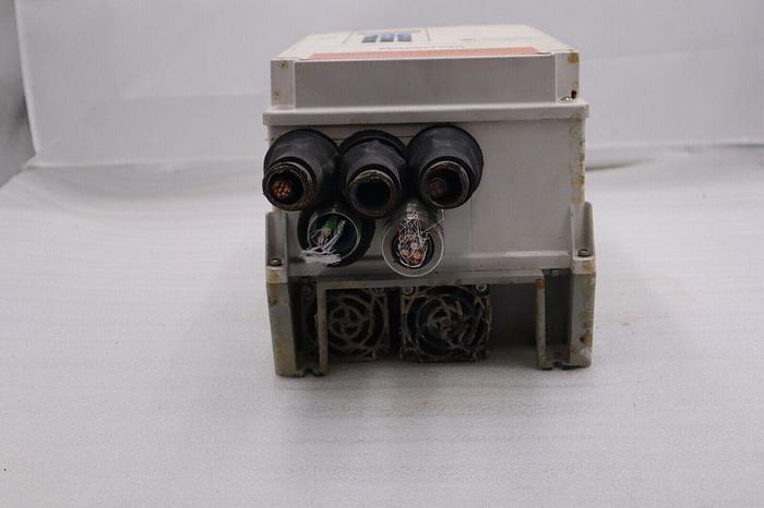 Used Allen Bradley 20AD011C3AYNAEG0 Powerflex 70 Drive VFD MFG. 2010 FRN: 4.001 1728