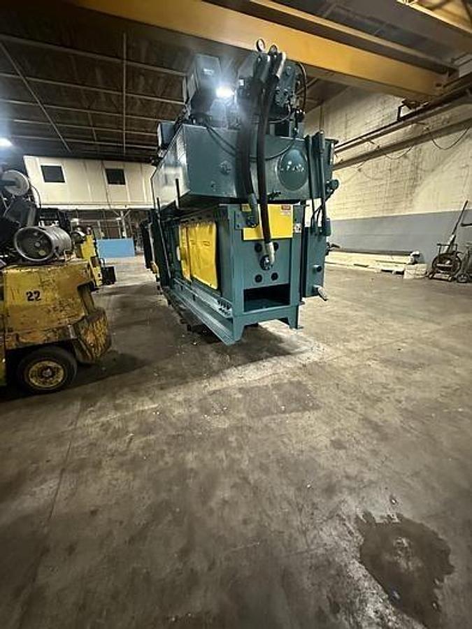 Used AMERICAN MODEL 12847 HORIZONTAL AUTO-TIE BALER WITH ALLEN BRADLEY CONTROLS 60 HP