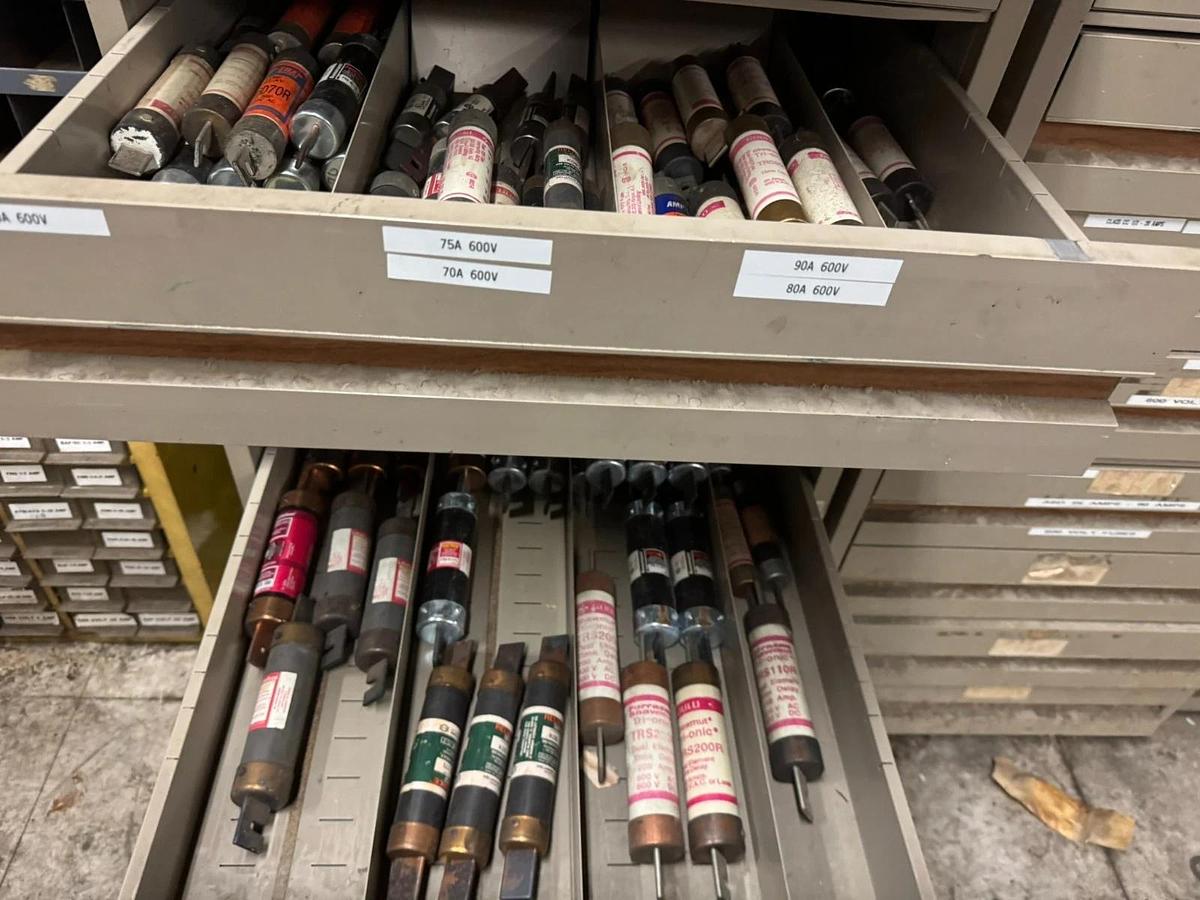 Used VIDMAR STYLE MICROFORM FILE CABINET 10 DRAWER (NO CONTENTS)