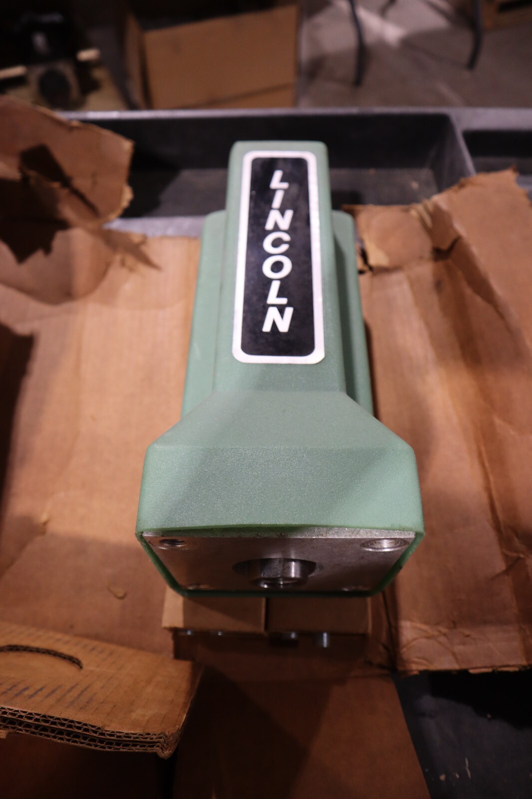 Used LINCOLN INDUSTRIAL 85300 HYDRAULIC MOTOR NEW WITH BOX STOCK HS9