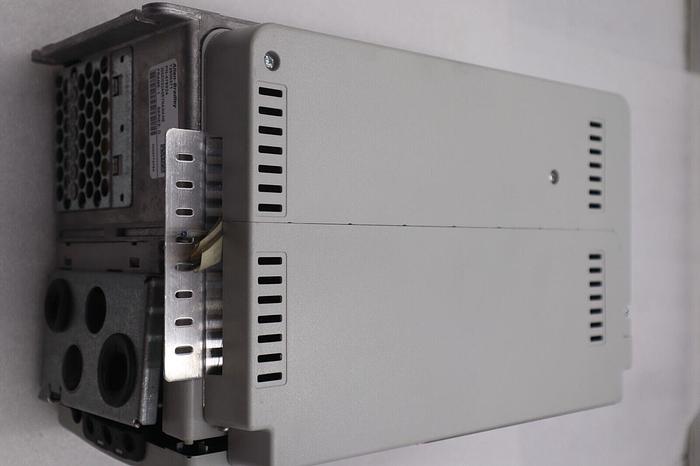 Used 2019 Allen Bradley PowerFlex 700S VFD 20DD022A0EYNANANE 15HP STOCK 2631