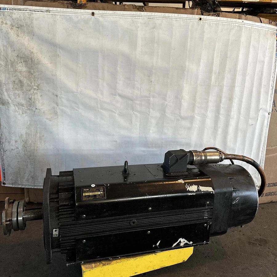 Used Rexroth R911309391 Servo Induction Motor MAD130D-0100-SA-S0-BQ1-35-N1 #HP127