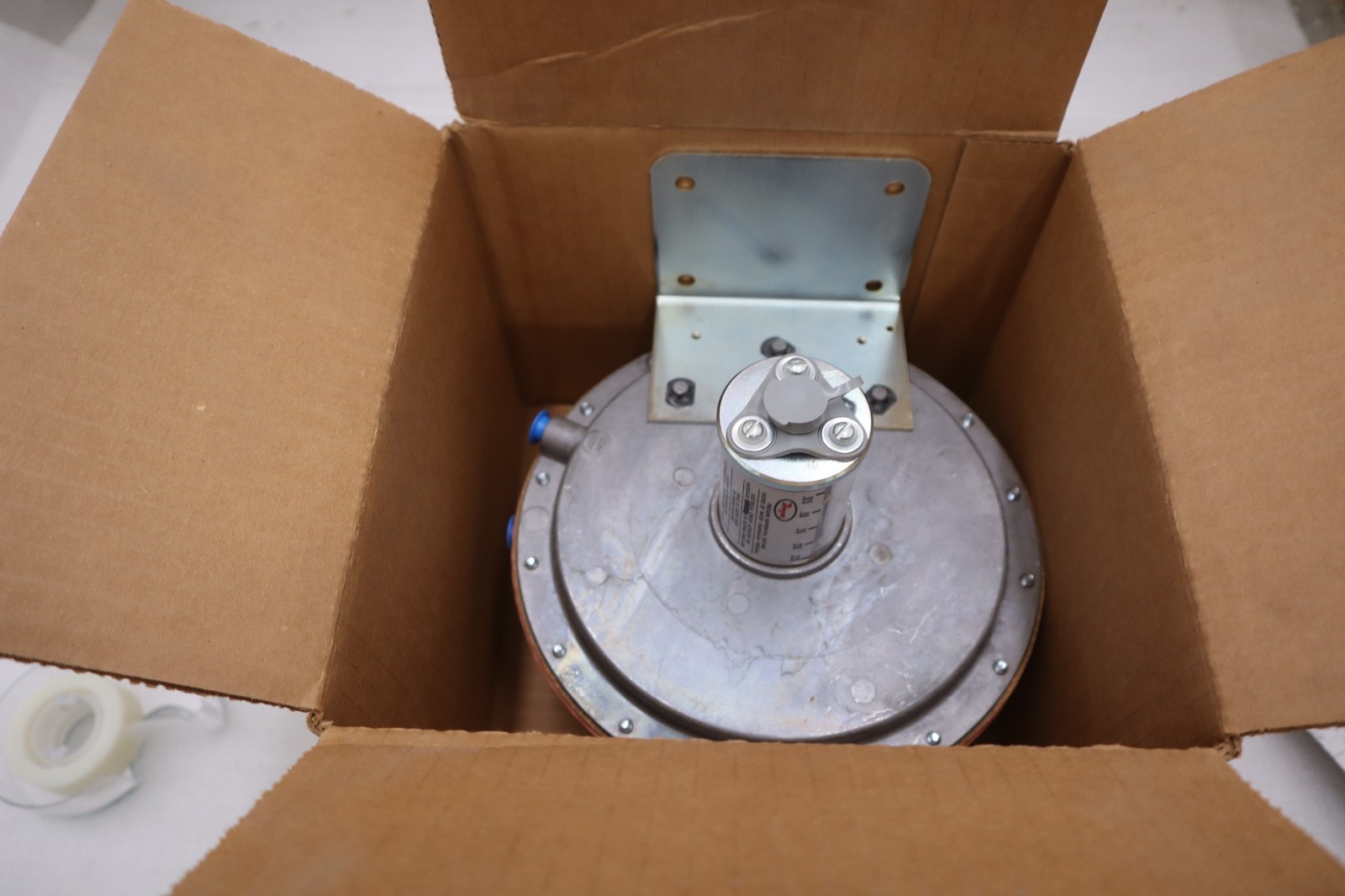 DWYER 1638-0 Large Diaphragm Pressure Switch: 0.05" to 0.25" WC - STOCK GF1014