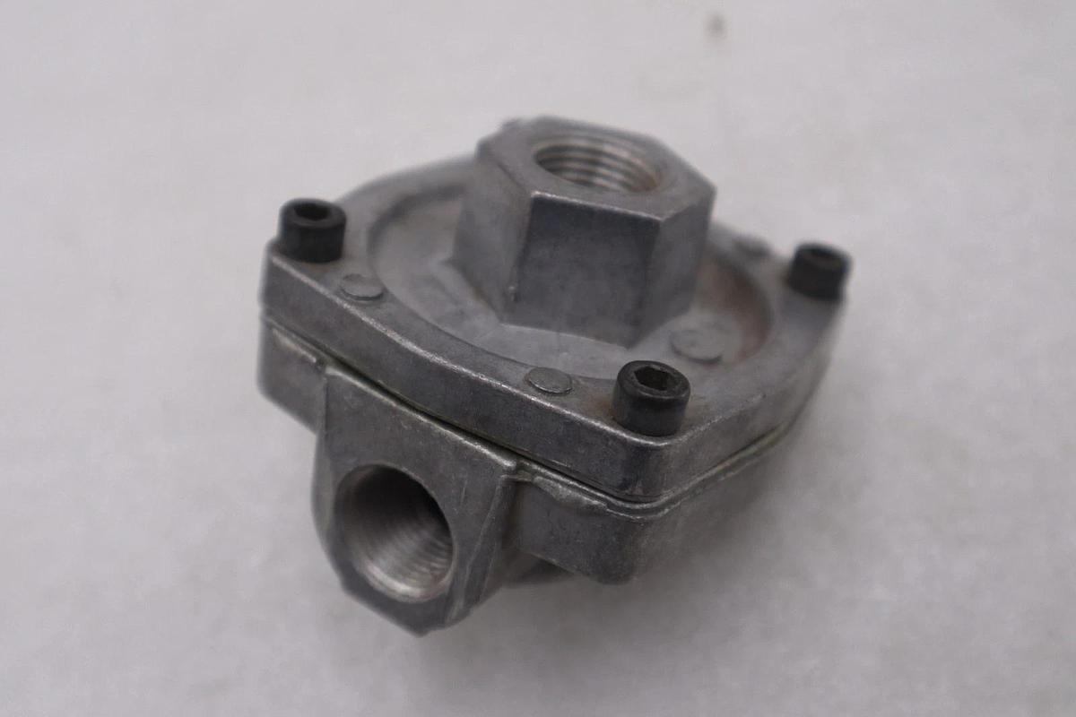 Used PARKER 0R37B 150PSI 3/8" - NEW IN BOX - STOCK GF592A