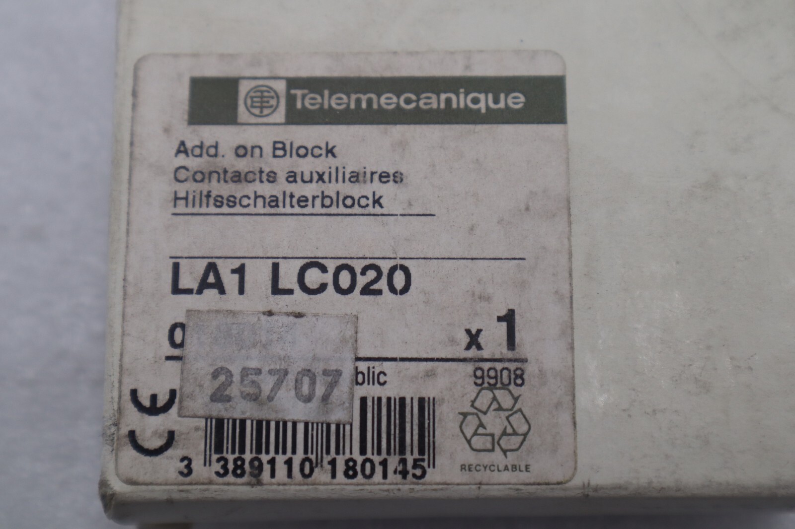 Used NEW OPEN BOX TELEMECANIQUE LA1 LC020 CONTACTS AUXILLIARIES STOCK L-441-C