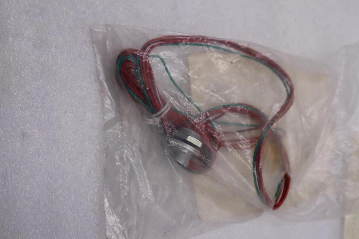 Used Allen Bradley 888R-M5AC2-3F RECEPTACLE AC MICRO STOCK H1646A