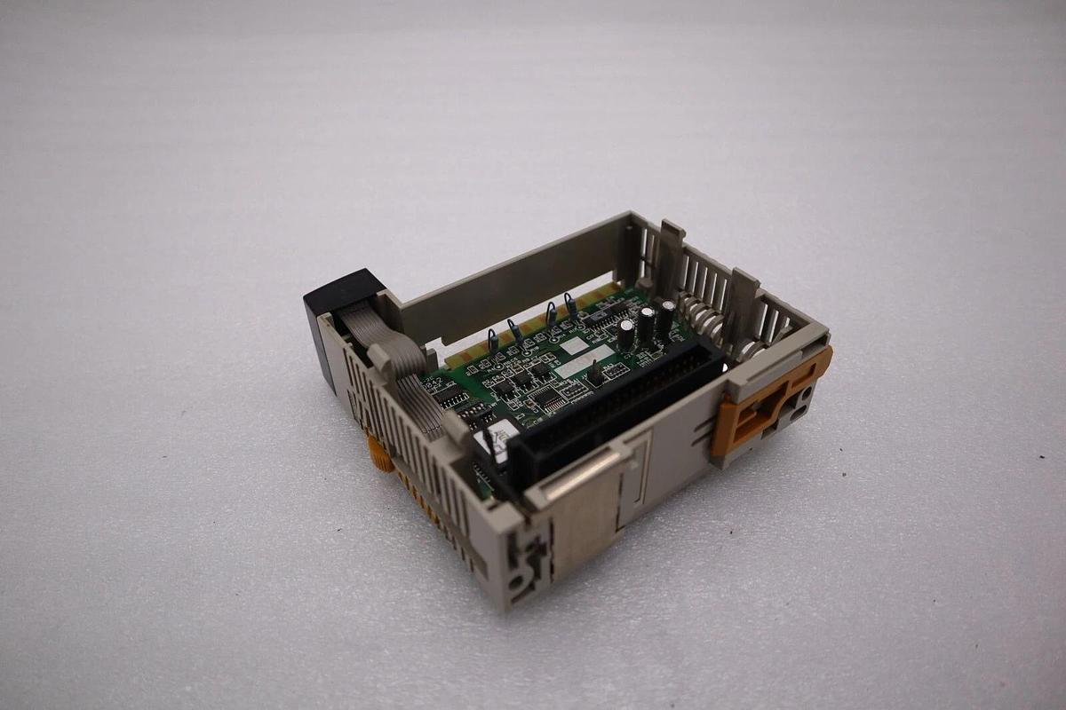 Used Omron CQM1-AD042 PLC Module CQM1AD042 PLC Module STOCK L-509-C