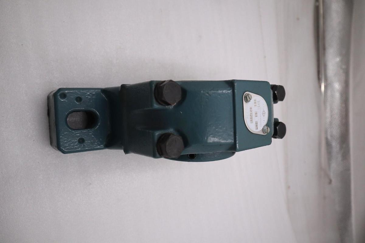 Used 023201 Dodge New Roller Bearing Pillow Block NEW UNIT STOCK H1082