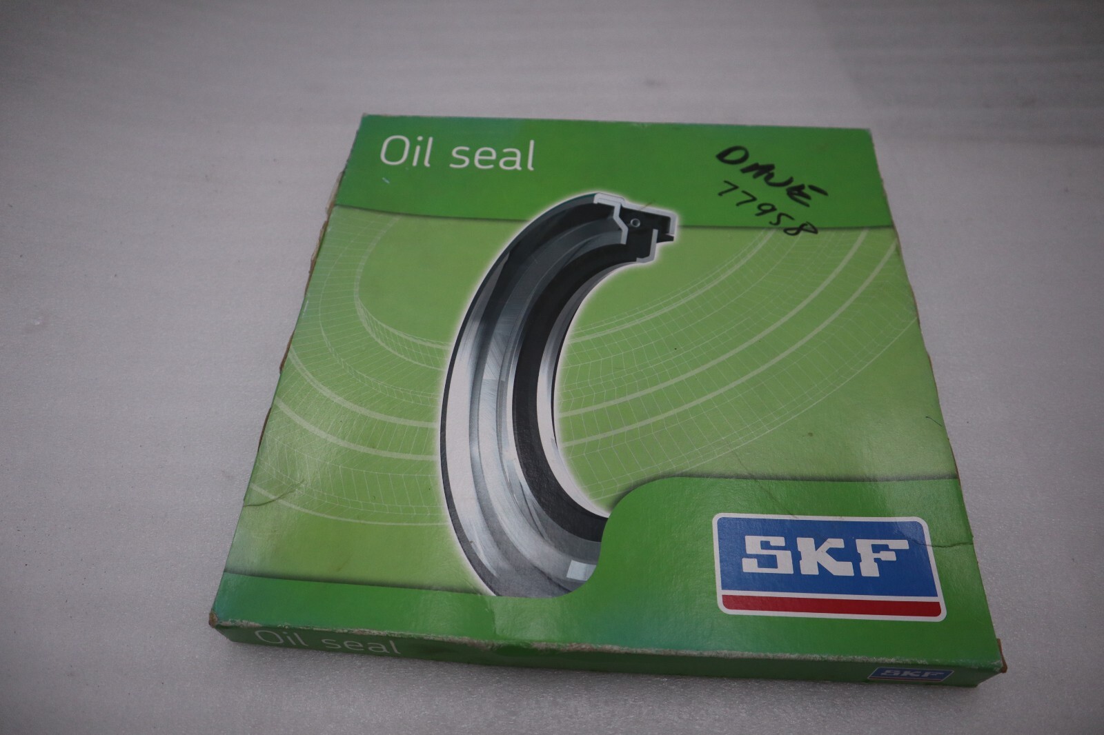 NEW IN BOX SKF Oil Seal 75046 Double Lip Oil Seal STOCK 5645A