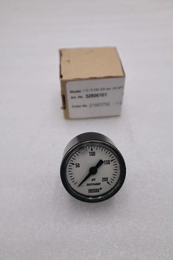 Wika 113.13.040 200 PSI 2. Tig kPa Pressure Gauge Liquid Filled STOCK H886A