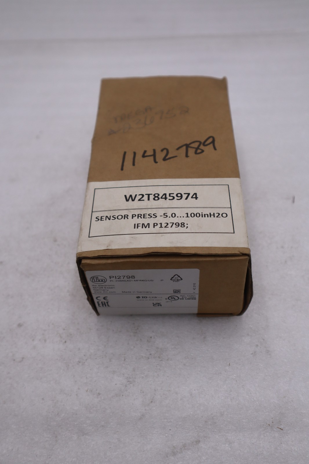 IFM EFECTOR PRESSURE SENSOR TRANSMITTER W/DISPLAY PI2798 NEW IN BOX STOCK GF385A