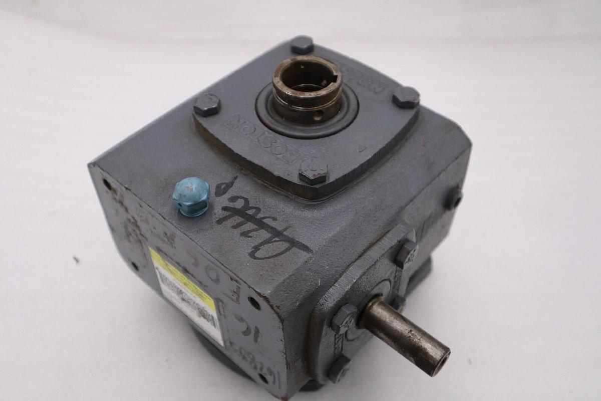 BOSTON GEAR H718-5-H-P16 Right Angle Hollow Shaft Worm Gear Speed Reducer #H981