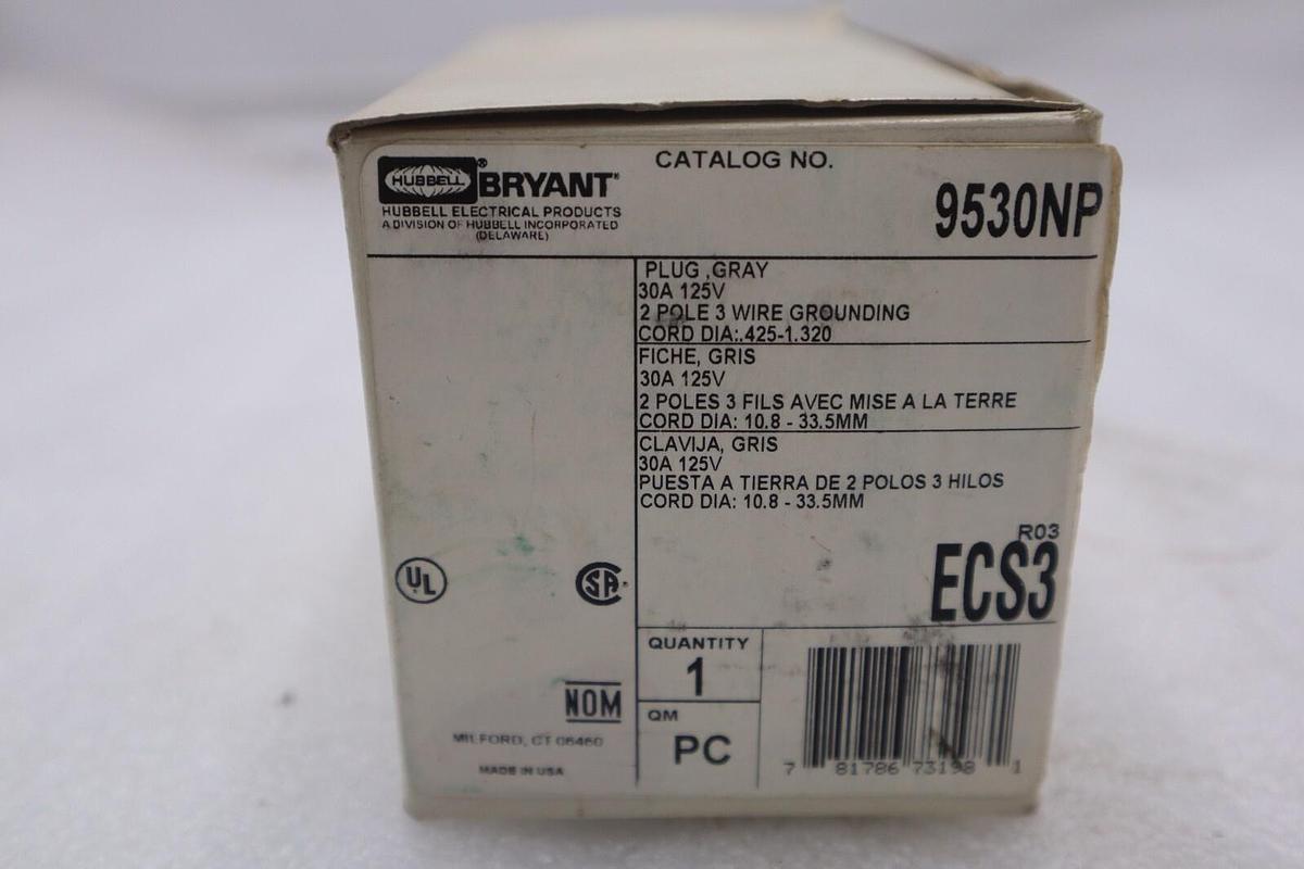 Used NEW OPEN BOX Bryant 9530NP Straight Blade Plug STOCK K-3134