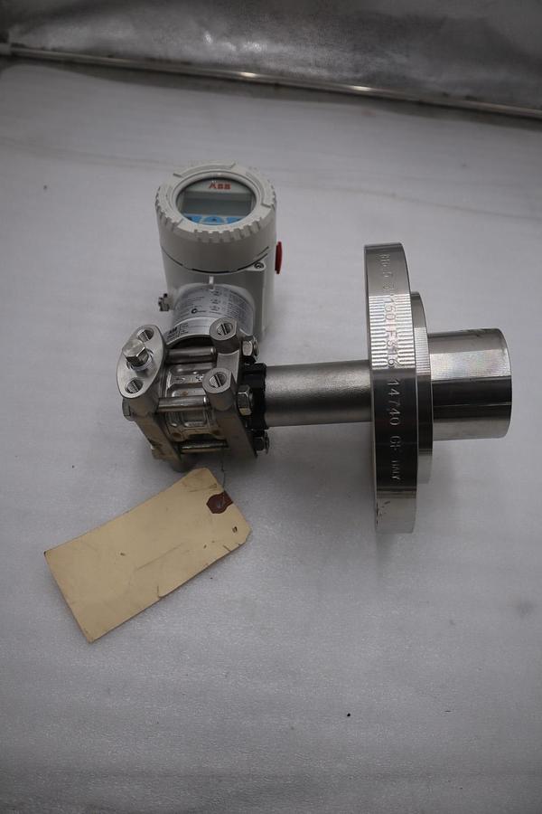 Used NEW ABB 2600T 266DRHESSA2A1 ENL5 PREUSSURE TRANSMITTER STOCK G239A