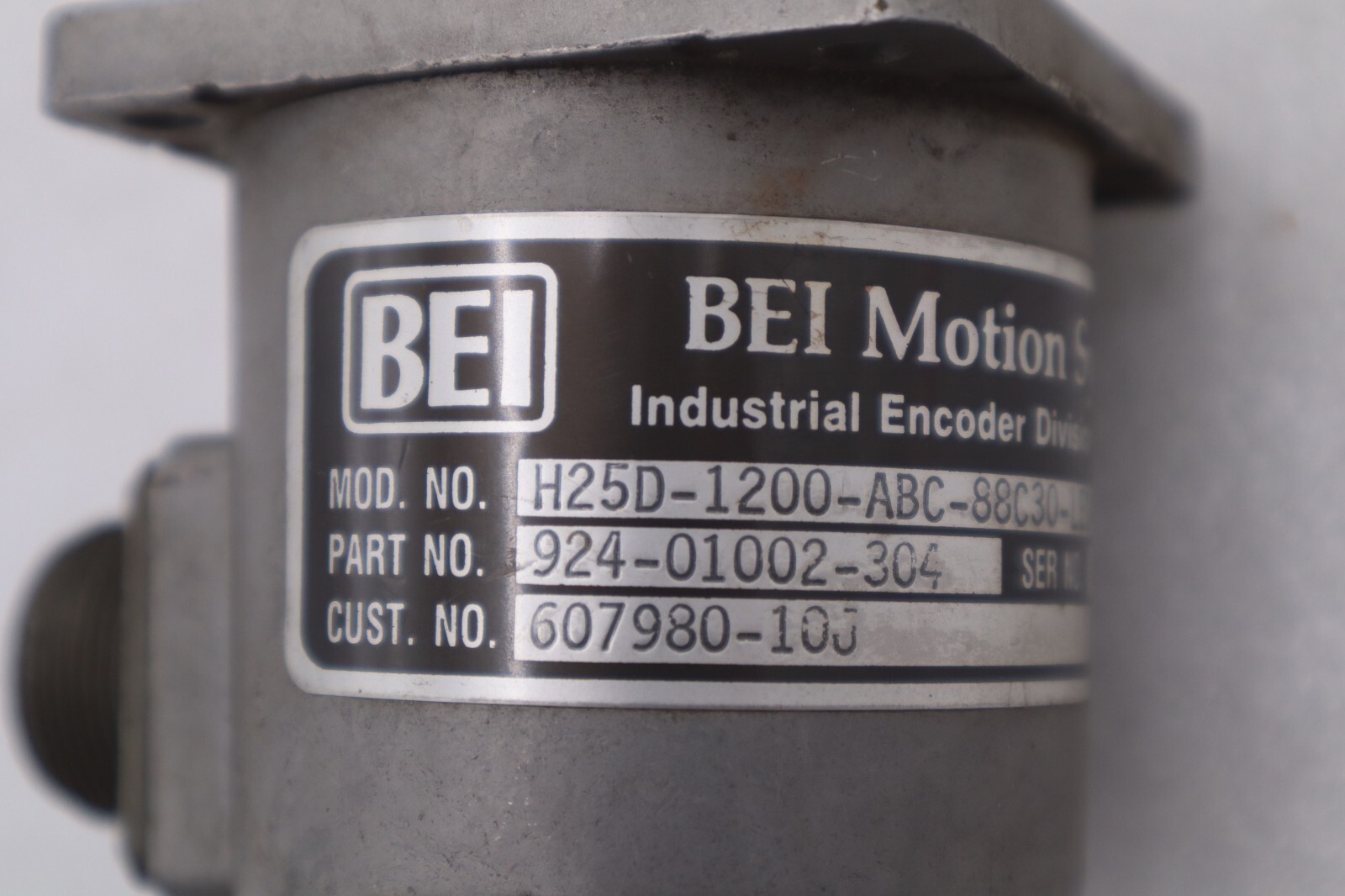 Used BEI ELECTRONIC H25D-1800-ABC-88C30-LED-SM16-S12V INDUSTRIAL ENCODER STOCK K-3679