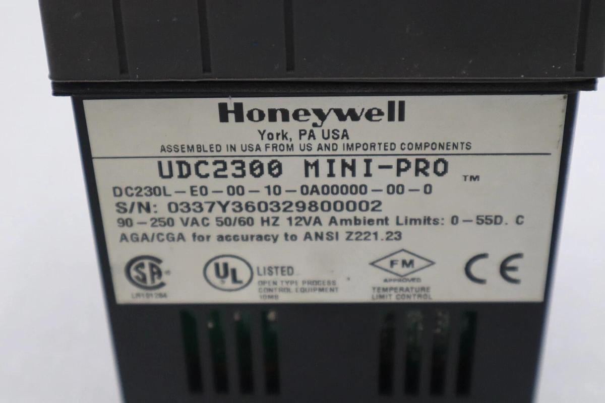 Used HONEYWELL DC230L-E0-00-10-0A00000-00-0 TEMPERATURE CONTROLLER STOCK K-385-D