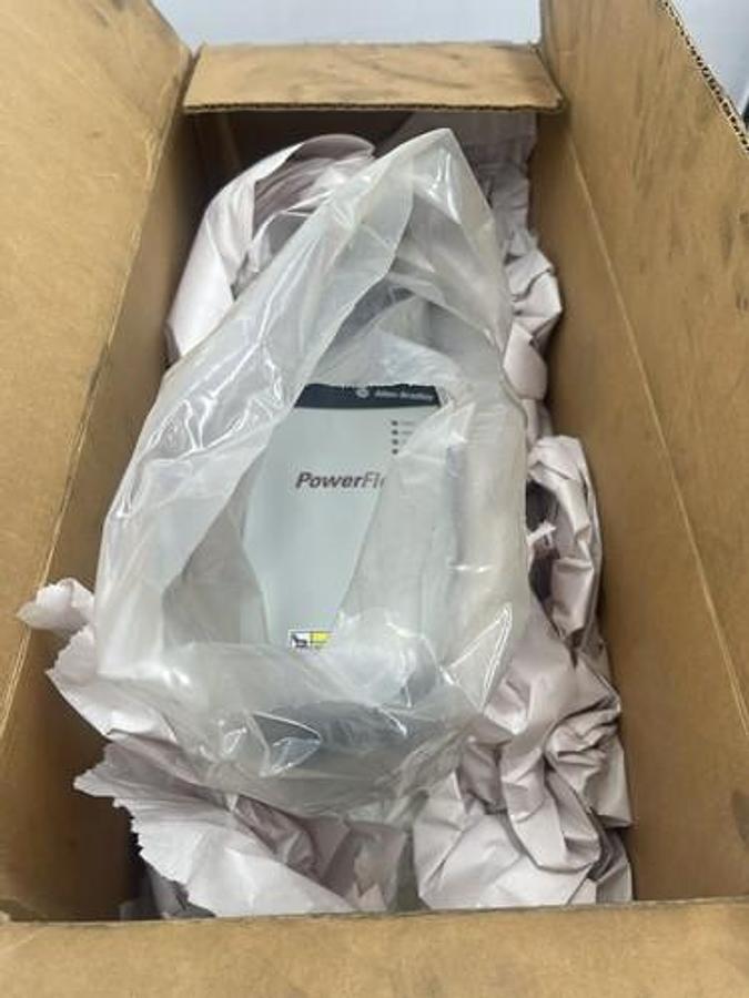 Used NEW Allen Bradley PowerFlex 700 AC Drive 20BD1P1A3AYNAED1 0.5 HP 480V STOCK 3698